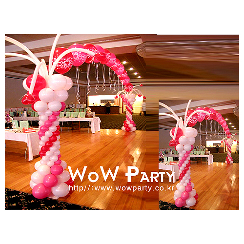 나무기둥헬륨장식