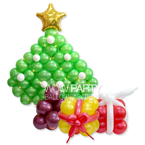 크리스마스 트리와 선물세트